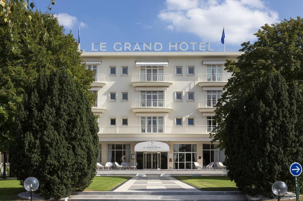 Hotel Barriere Le Grand Hotel أُنْريا لي با المظهر الخارجي الصورة